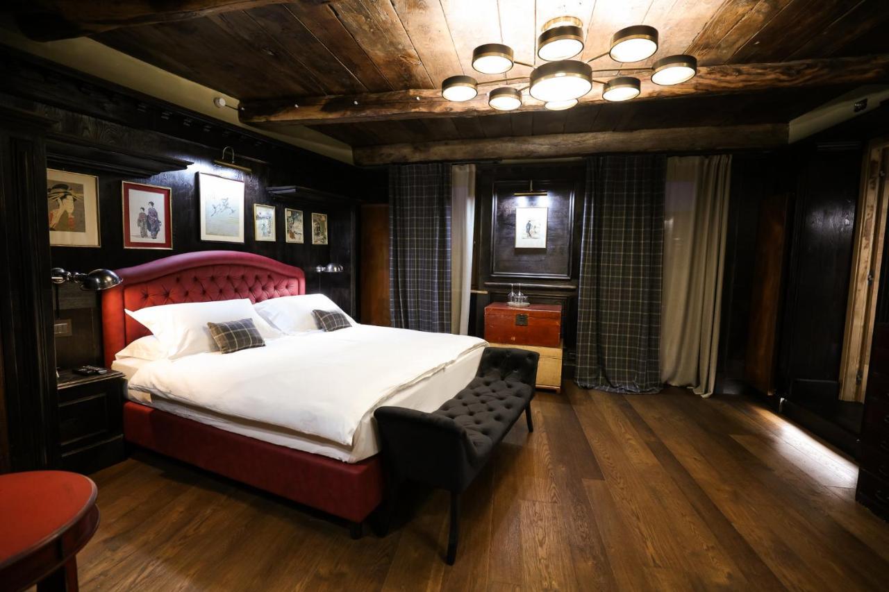 La Piazzetta Degli Artisti - Boutique B&B Bossolasco エクステリア 写真