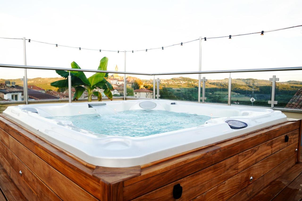 La Piazzetta Degli Artisti - Boutique B&B Bossolasco エクステリア 写真