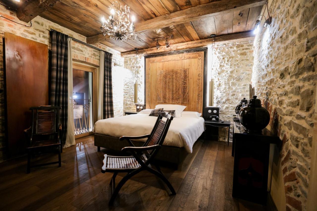 La Piazzetta Degli Artisti - Boutique B&B Bossolasco エクステリア 写真