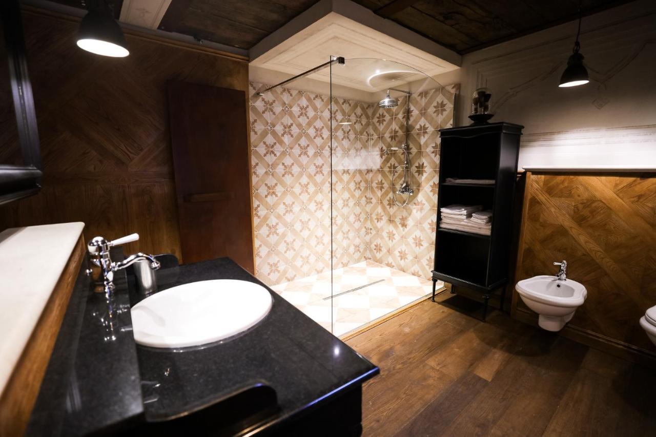 La Piazzetta Degli Artisti - Boutique B&B Bossolasco エクステリア 写真