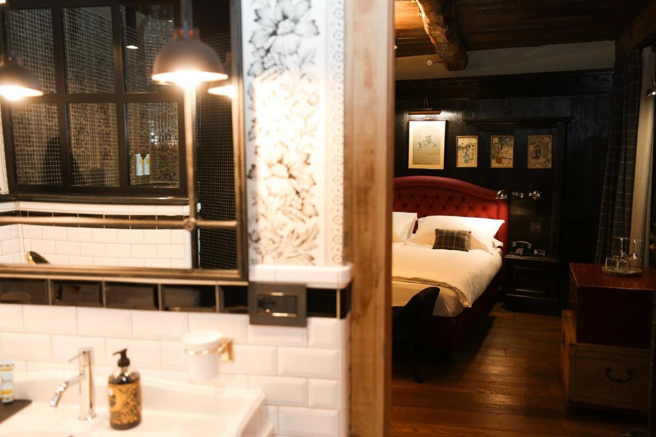La Piazzetta Degli Artisti - Boutique B&B Bossolasco エクステリア 写真