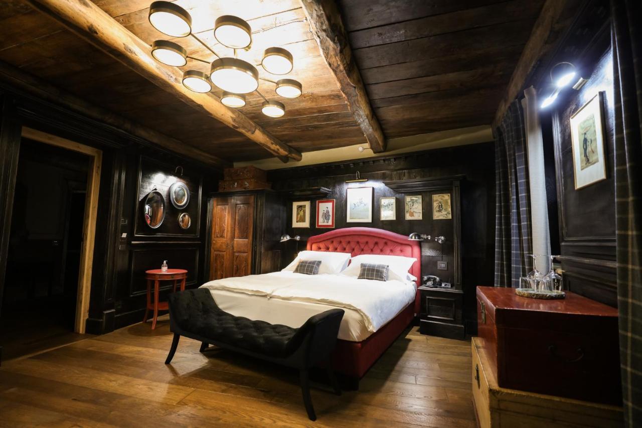 La Piazzetta Degli Artisti - Boutique B&B Bossolasco エクステリア 写真