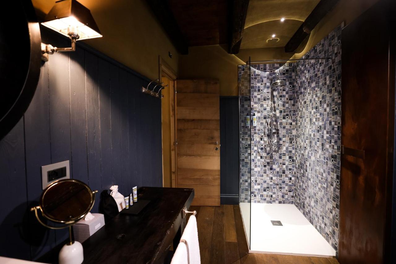 La Piazzetta Degli Artisti - Boutique B&B Bossolasco エクステリア 写真