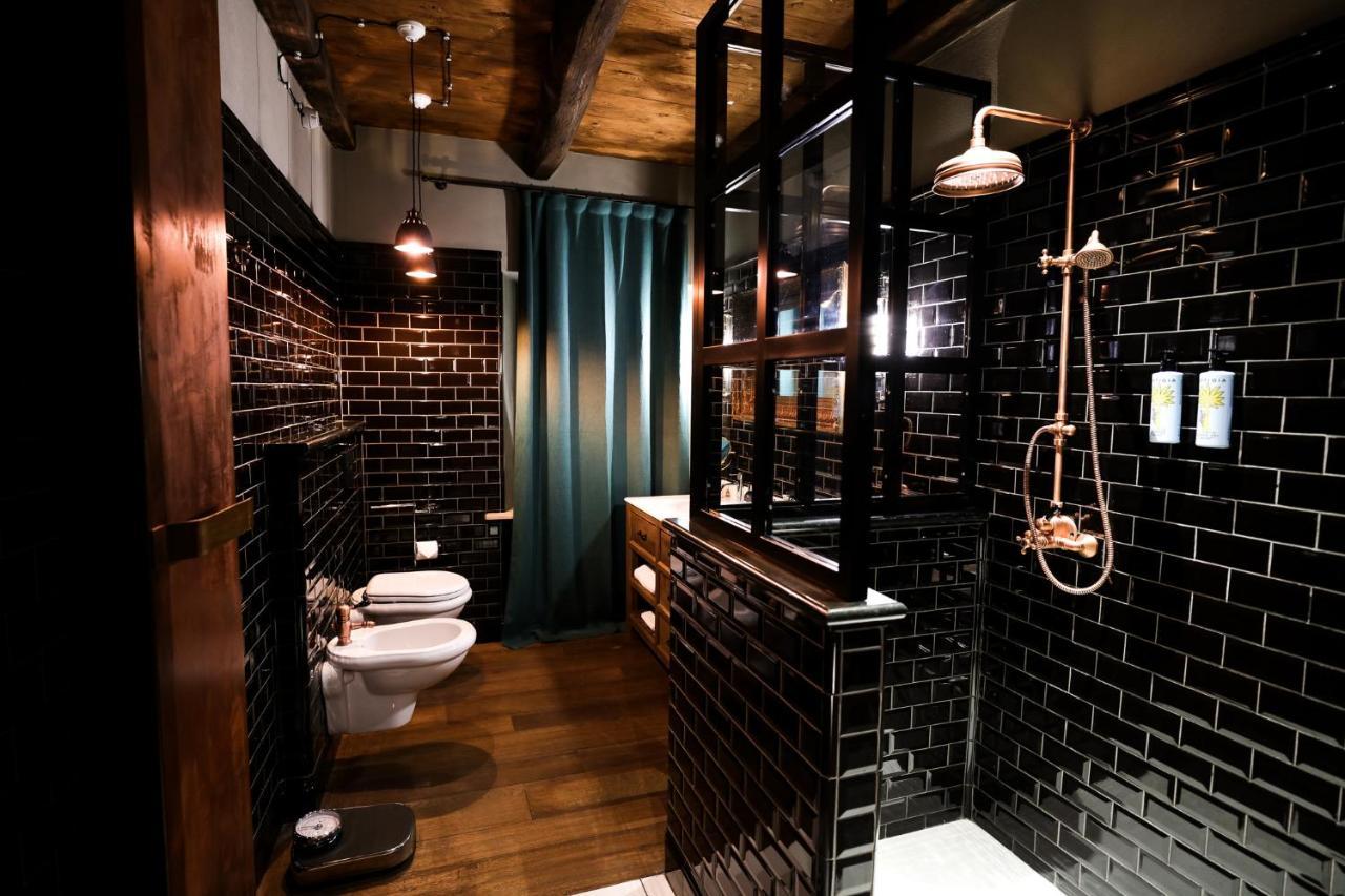 La Piazzetta Degli Artisti - Boutique B&B Bossolasco エクステリア 写真