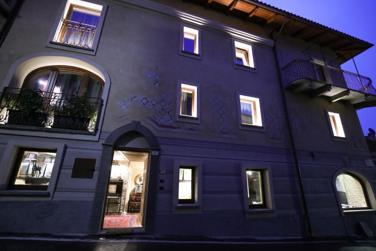La Piazzetta Degli Artisti - Boutique B&B Bossolasco エクステリア 写真