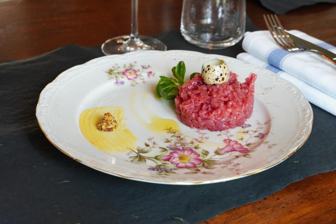 La Piazzetta Degli Artisti - Boutique B&B Bossolasco エクステリア 写真